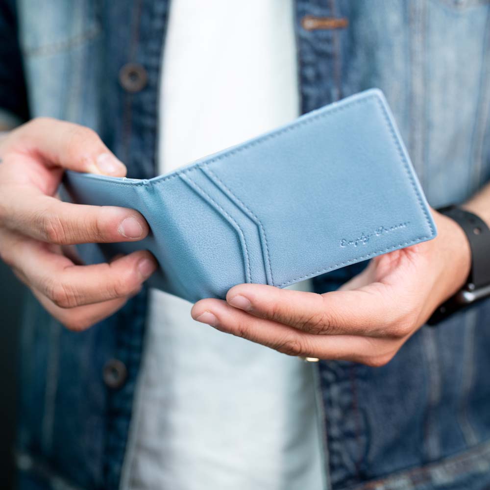 Smart Leather Wallet Personalized Combo For Men Blue: Gift/Send Fashion and  Lifestyle Gifts Online M11155359 |IGP.com